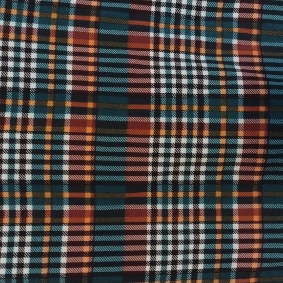 Signature Studio plaid top - size Medium - Picture 8 of 11